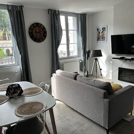 Appartement Avec Terrasse Au Puy Le Puy-en-Velay ภายนอก รูปภาพ