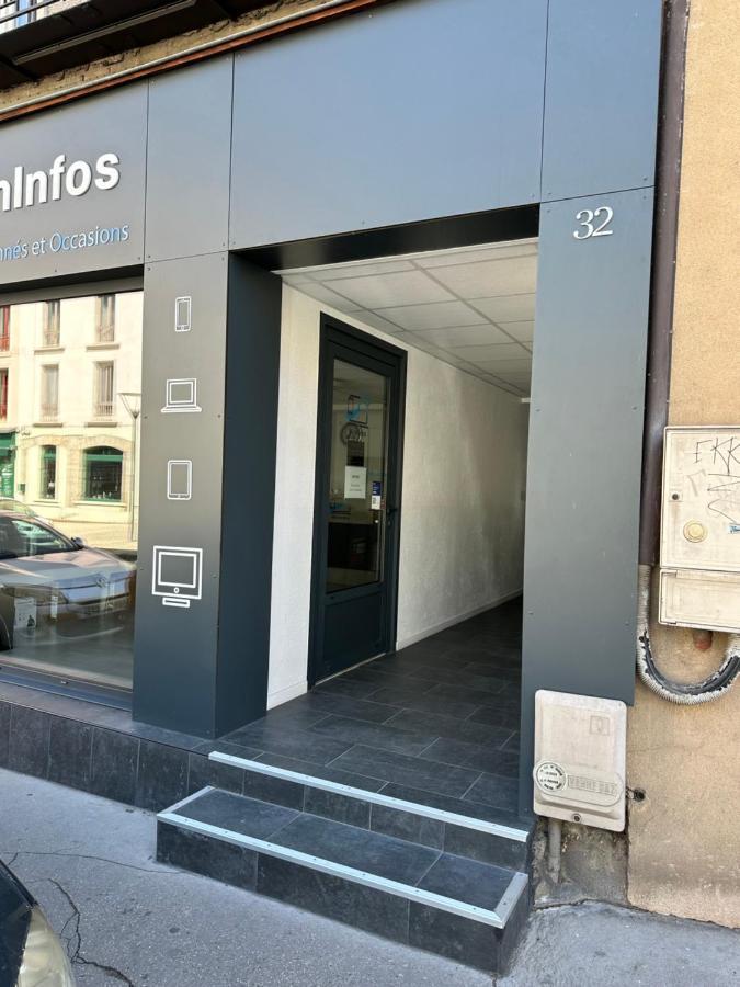 Appartement Avec Terrasse Au Puy Le Puy-en-Velay ภายนอก รูปภาพ